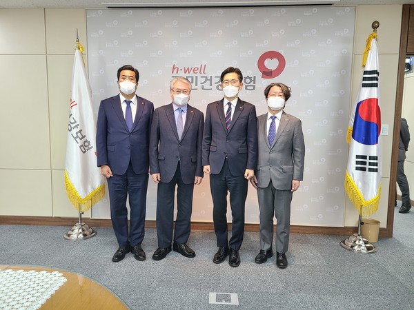 지난 2일 이필수 당선인이 건보공단 김용익 이사장과 면담을 진행했다.