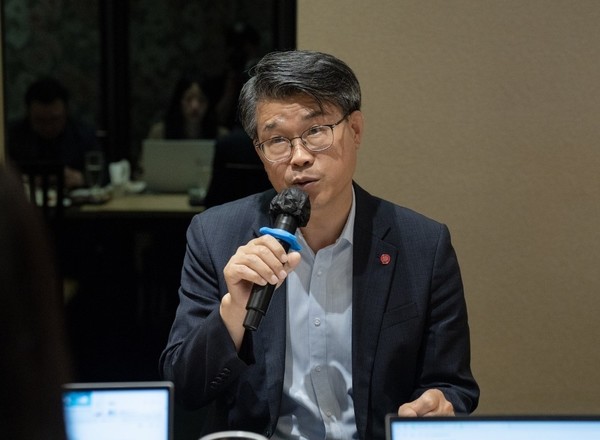 건강보험공단 김남훈 급여상임이사는 지난 13일 전문기자단과 만나 수가협상 소회와 향후 논의 과제들에 대해 설명하는 자리를 가졌다. 