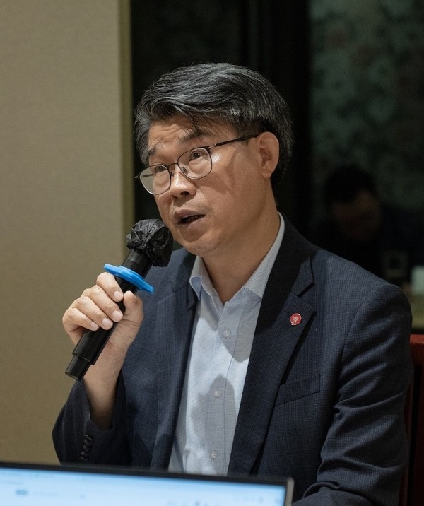 건강보험공단 김남훈 급여상임이사는 지난 13일 전문기자단과 만나 소통간담회가 협상에 긍정적으로 반영된 것으로 평가했다. 